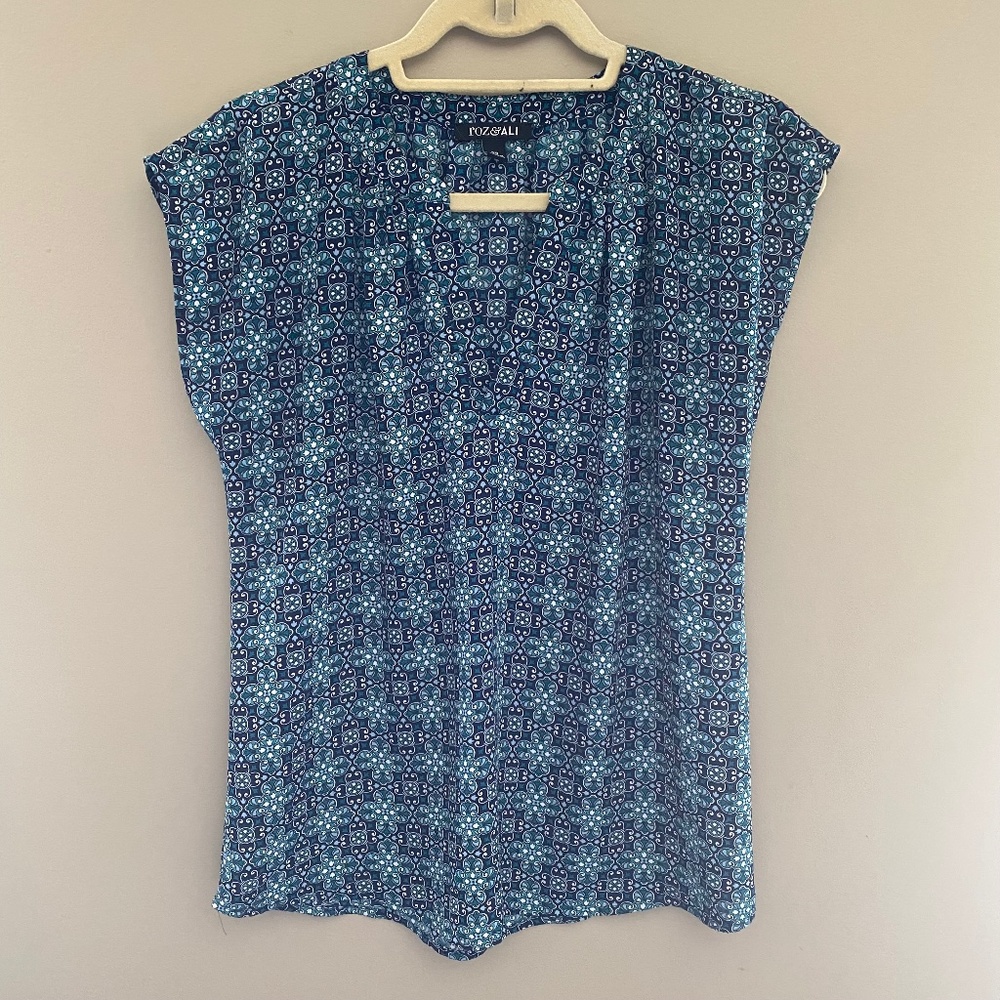 Sleeveless Roz & Ali Top